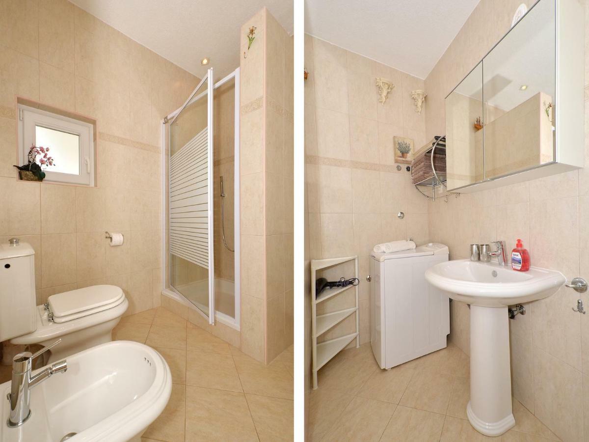 Dondras Residence Trogir Bagian luar foto