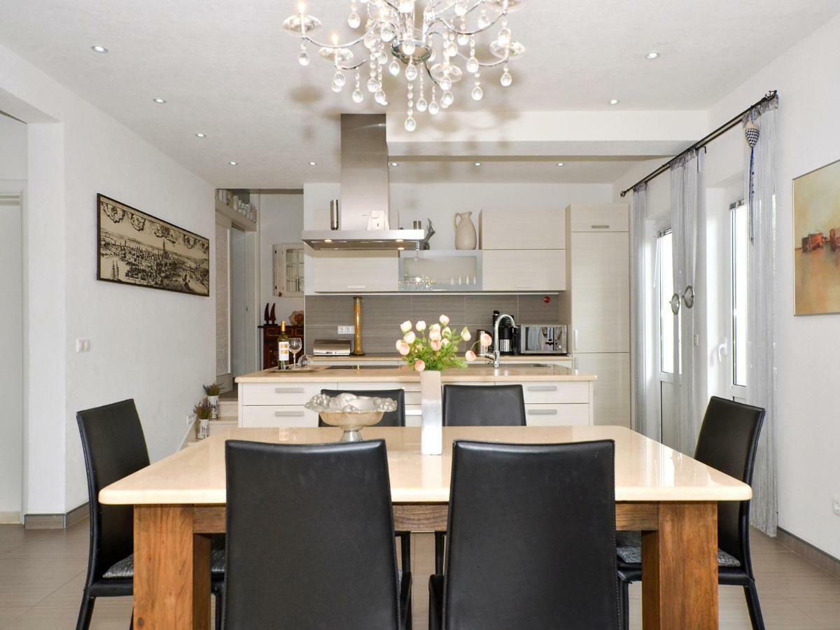 Dondras Residence Trogir Bagian luar foto