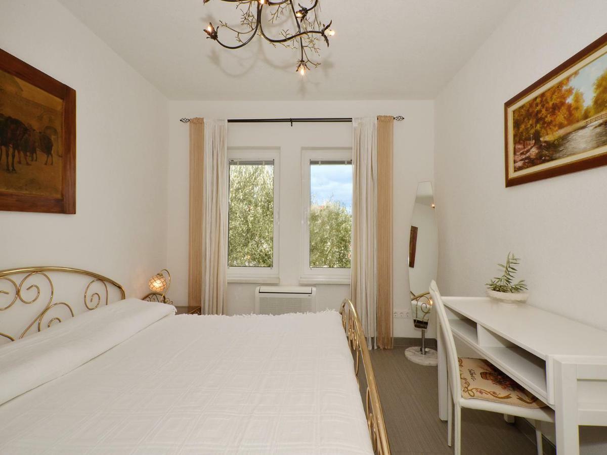 Dondras Residence Trogir Bagian luar foto