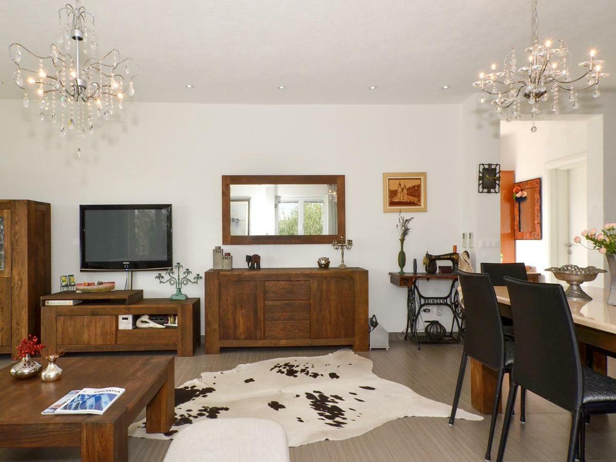 Dondras Residence Trogir Bagian luar foto