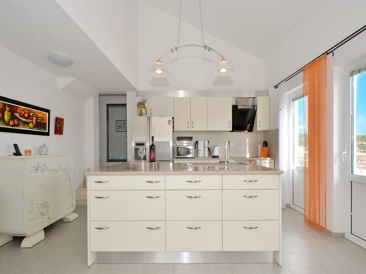 Dondras Residence Trogir Bagian luar foto