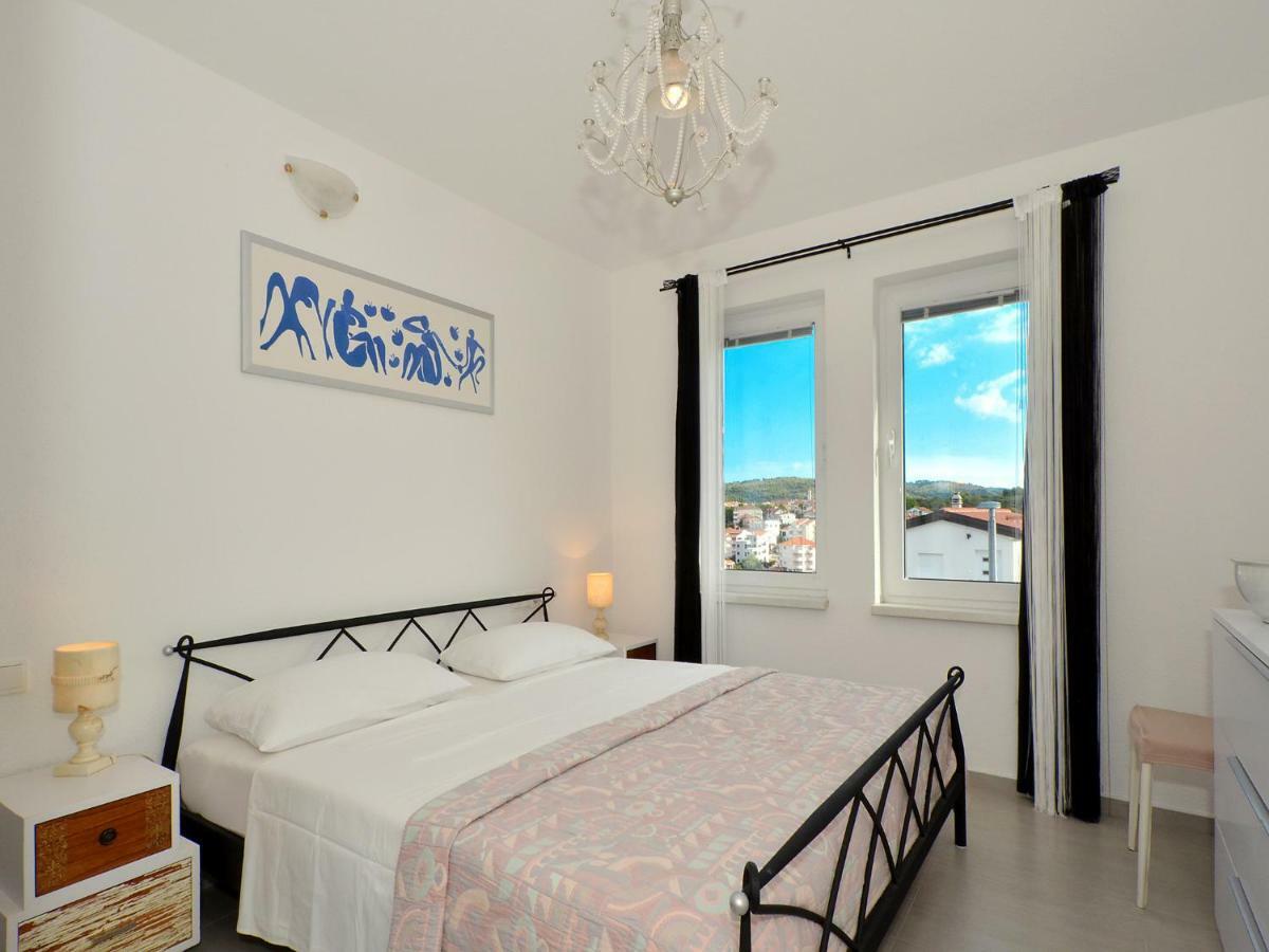 Dondras Residence Trogir Bagian luar foto